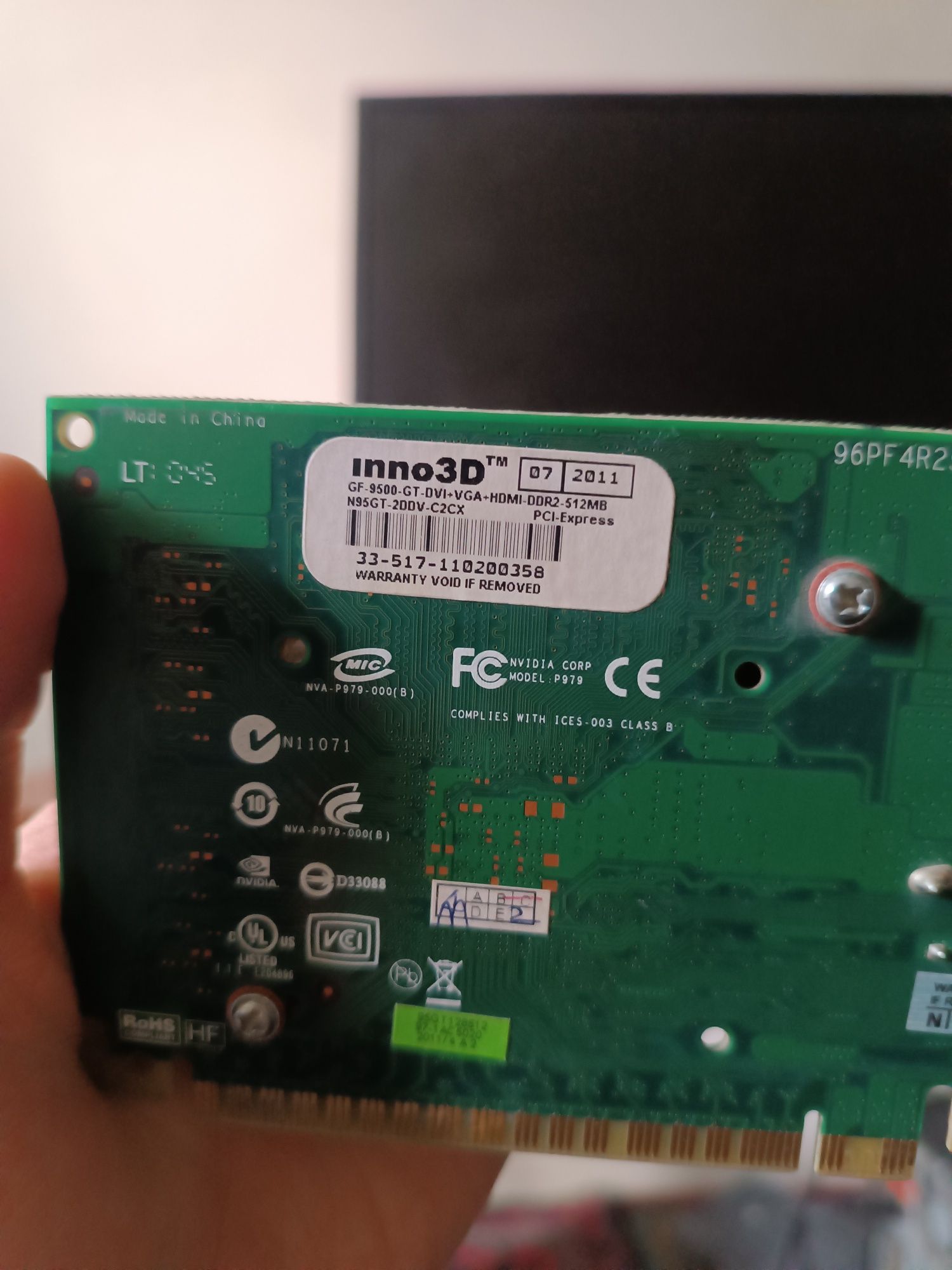 Старая видеокарта GF-9500 GT