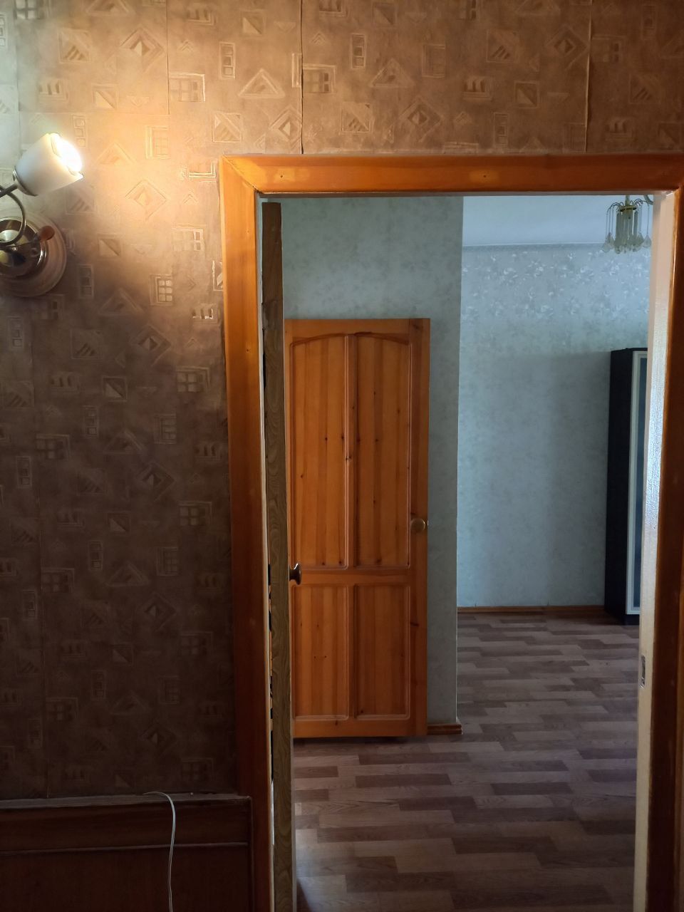 Сдается 1 комнатная квартира, Массив куйлюк 1, 45 квадратов!