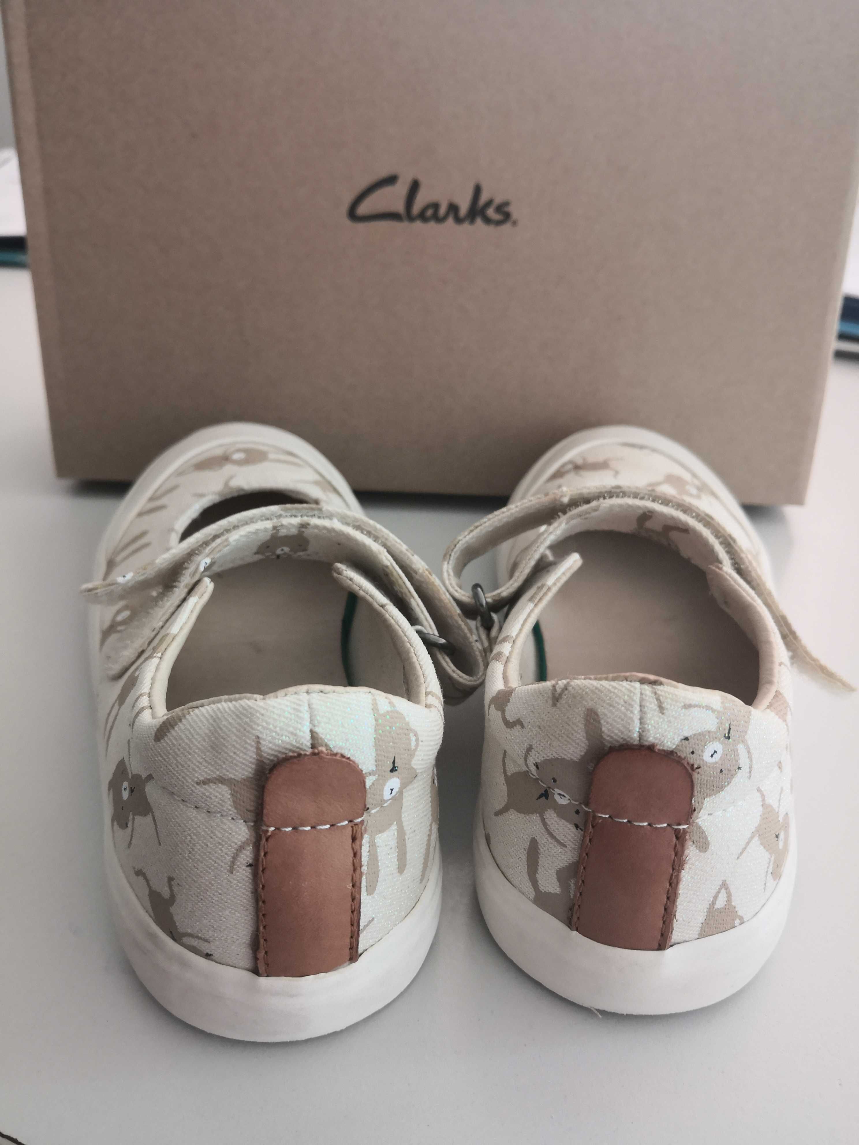 Pantofi Clarks, 29