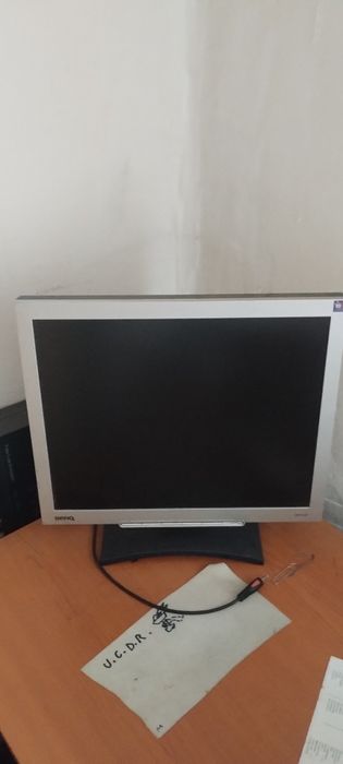 Vând sau schimb mai multe componente și piese pc