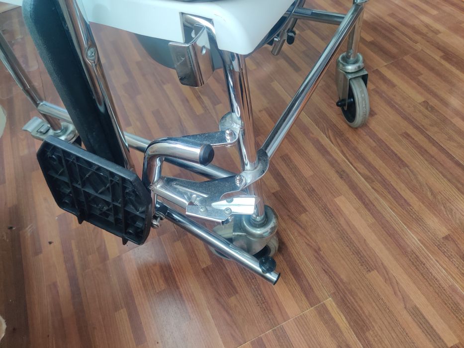 Scaun toaleta / wc, Rolko Germania persoane imobilizate