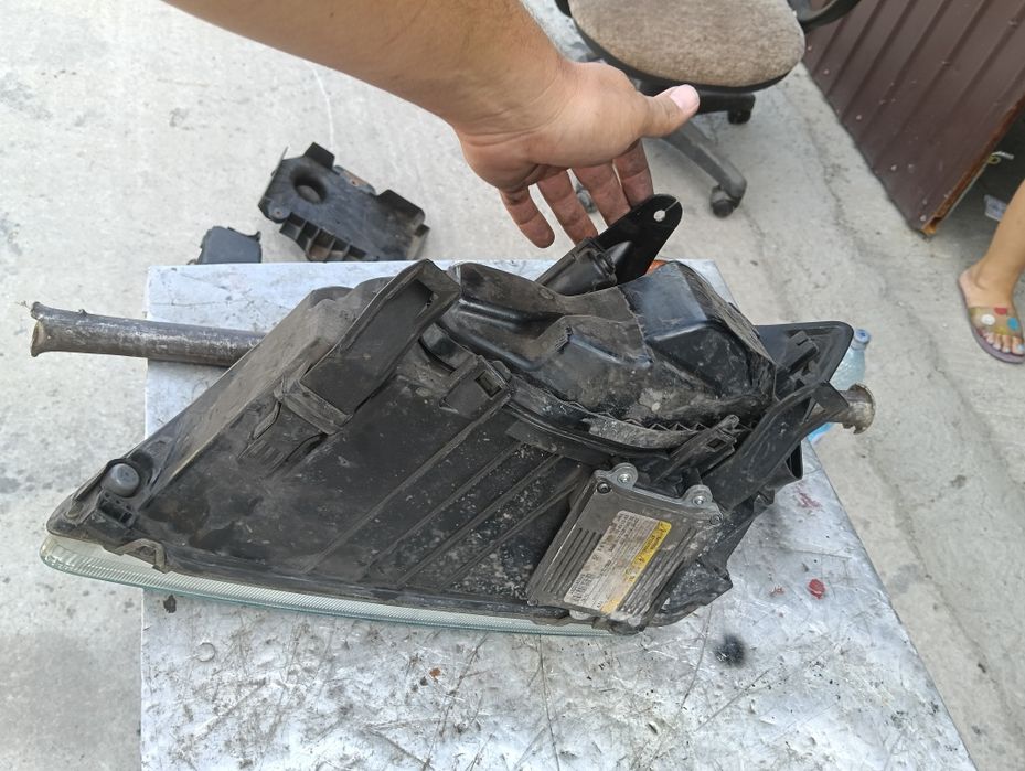 Faruri far stângă dreapta xenon Ford focus 2 europa