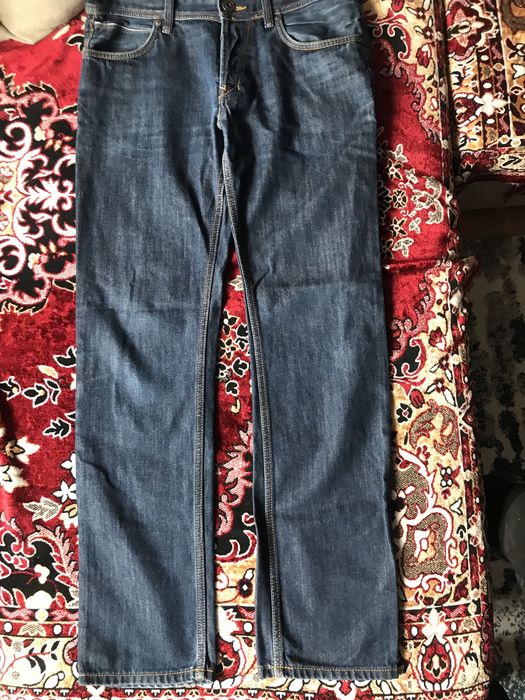 Blugi de bărbați mărimea de 32