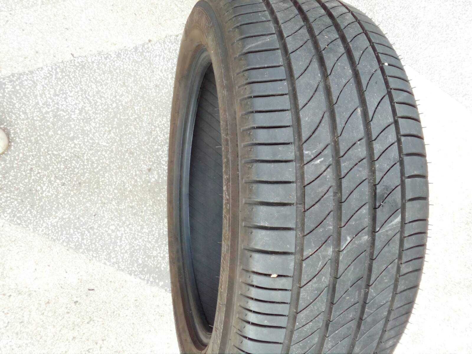 Летни гуми Michelin Primacy 235/50 R18.