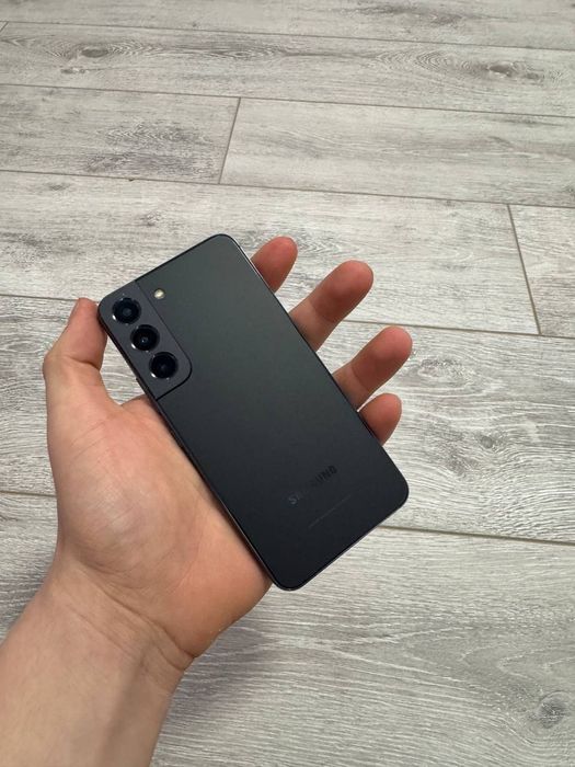 Samsung s22 256 8+8 idial