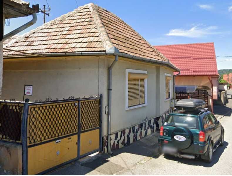 Casa de vanzare in centru, MEDIAS