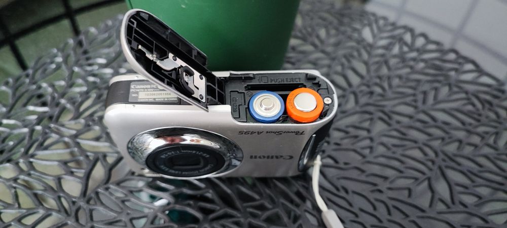 Camera Canon PowerShot A495