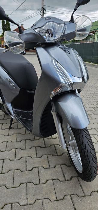 Honda Sh 125 anul 2013