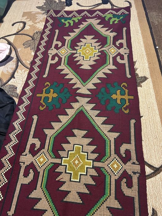 Carpet popular/traditional