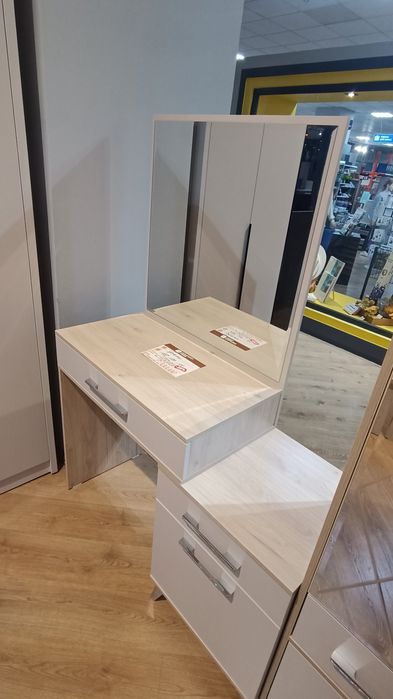 Трюмо ЛДСП Россия