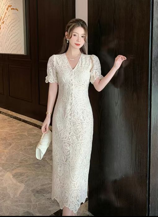 Продам новое платье цвета Шампань