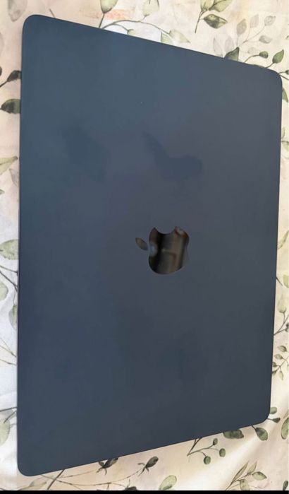 laptop macbook apple