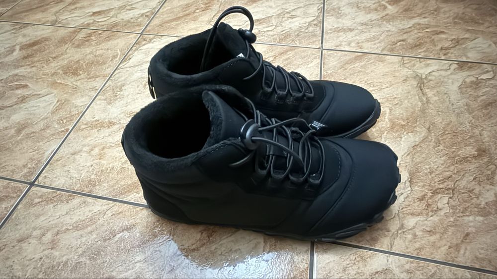 Vand ghete dama noi marimea 35