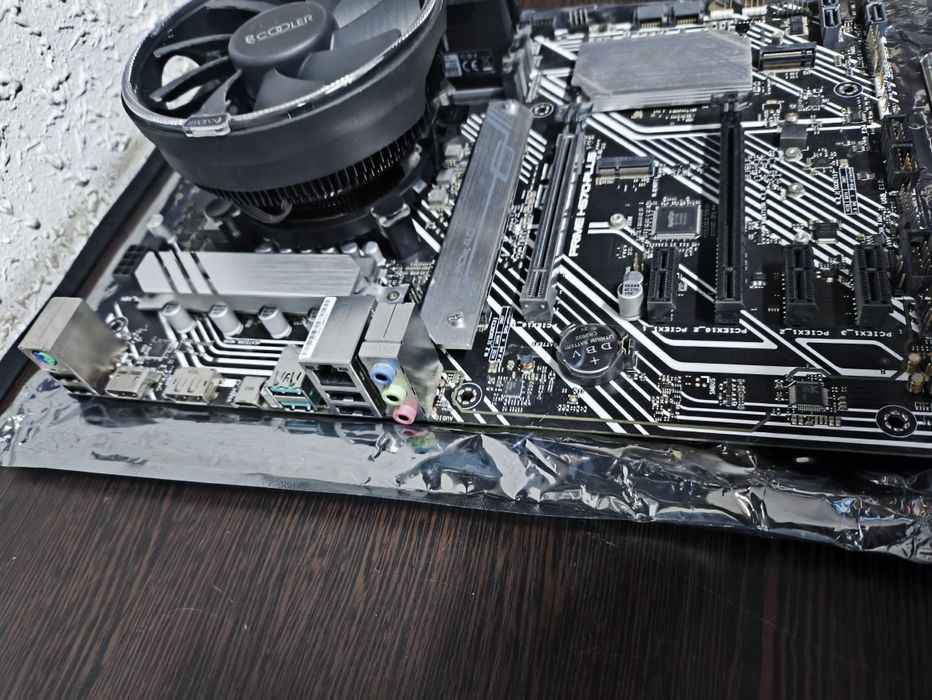 Asus Prime H570+i5 10400+16Gb 3600+NVMe 256Gb