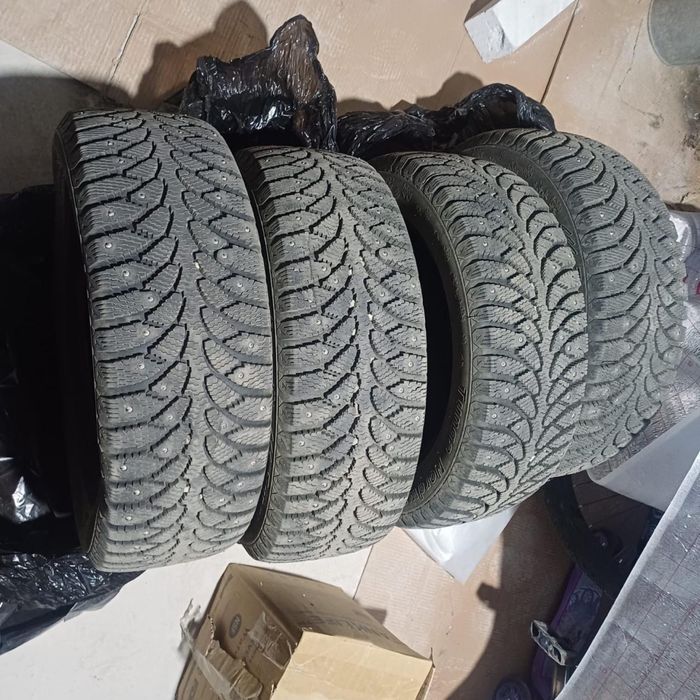 продам зимние шины