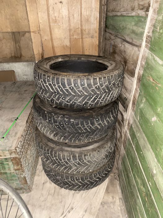 Продам зимний шина