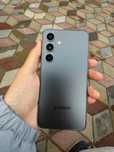 Samsung S24 256 гб+наушники самсунг бадс 3