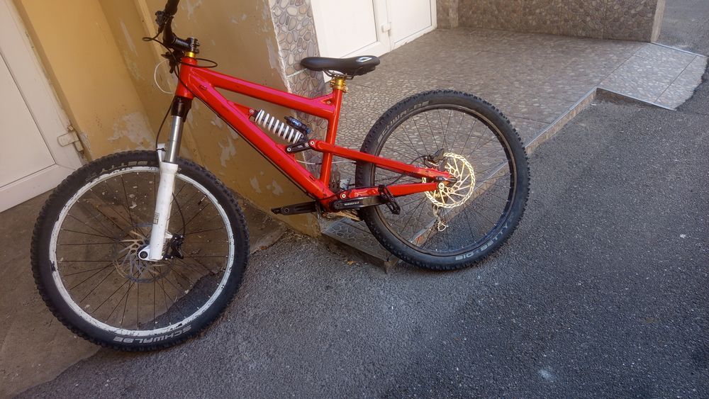 Vând sau schimb Bicicleta Canyon FRX 9.0