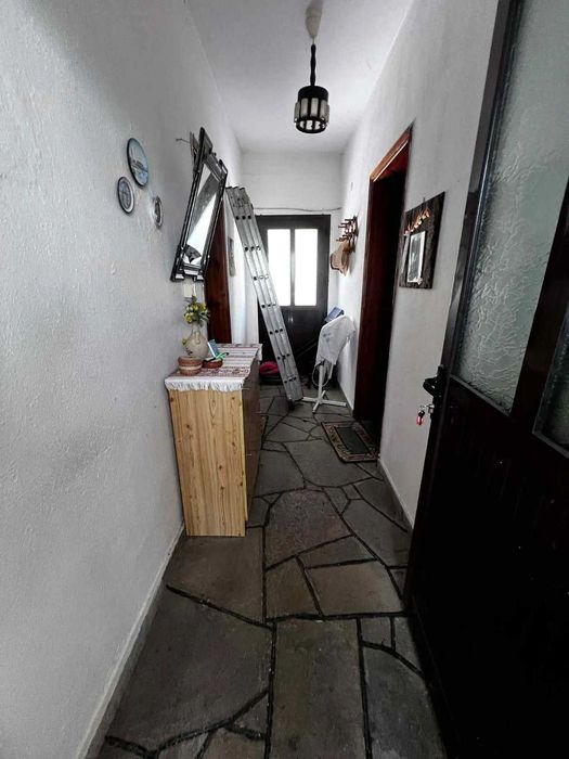 Къща с голям двор и възможност за строеж - Аспровалта