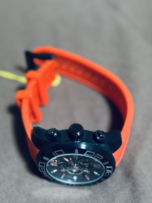 Часовник-INVICTA-pro-driver