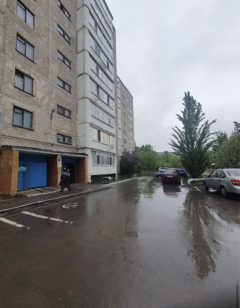 2-х ком . 9 мкр . 18300млн