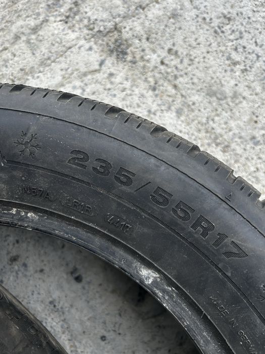 2бр Зимни гуми Dunlop 235/55R17