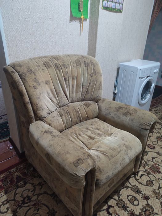 Продается 2 кресла