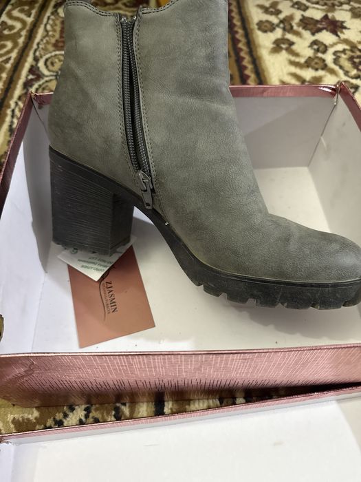 сапоги сапожки 39 размер отличные