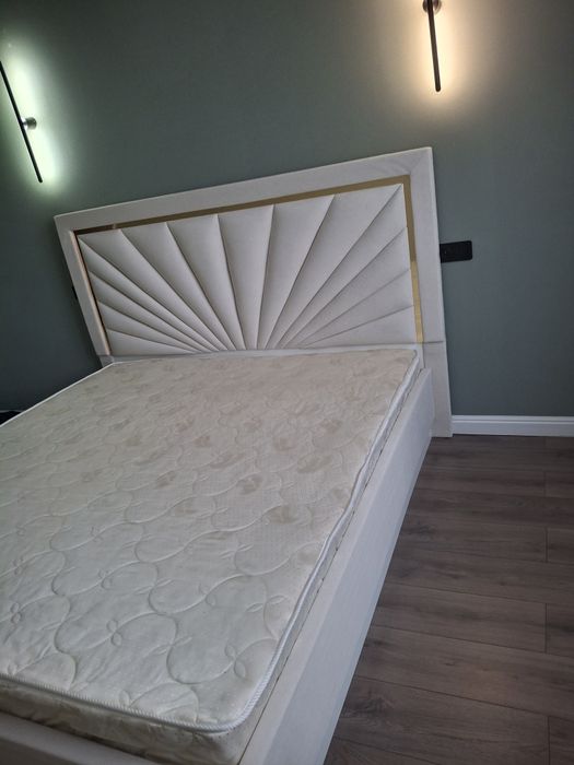 Кровать двухместный