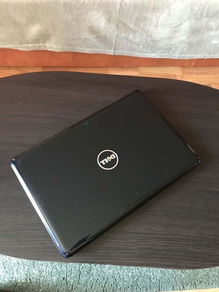 Dell 15,6” ** i7-7500u ** Placa video 4 Gb dedicat GDDR5