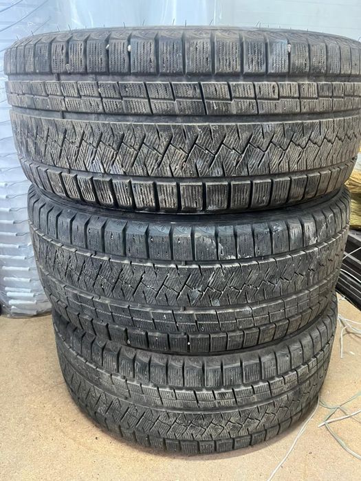 255/45/20 зимняя шина 4 шт