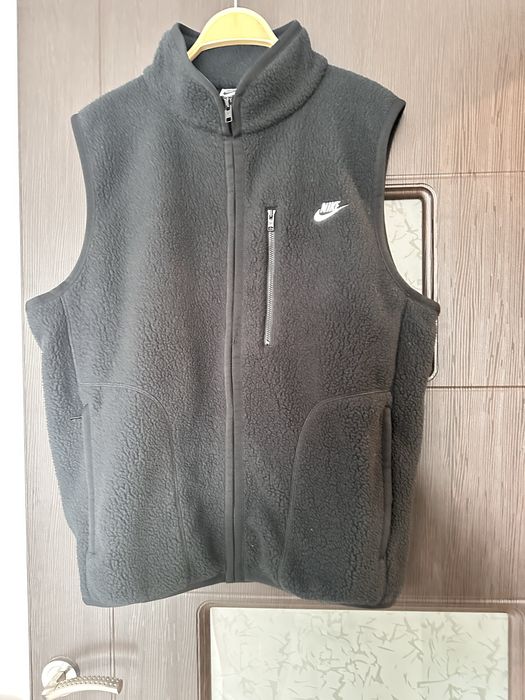 Nike оригинален елек каракул С размер