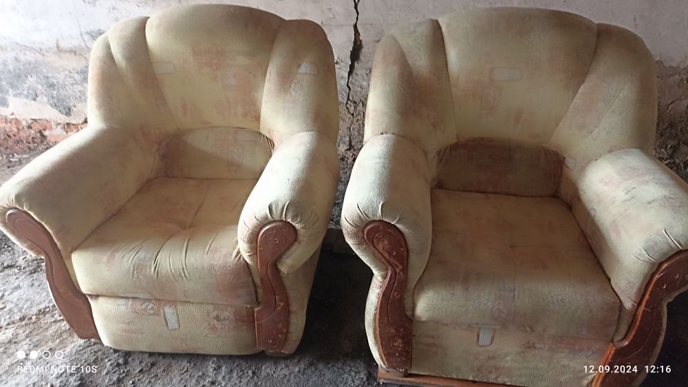 Мягкое кресло. Продам. Цена за пару