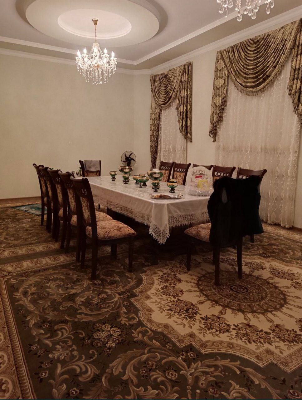 Yunsobod islom obod mahalada uy sotiladi 6sutu 365000$min