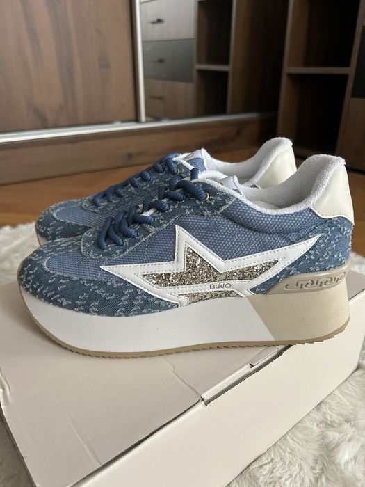 Нови сникърси Liu Jo 39номер