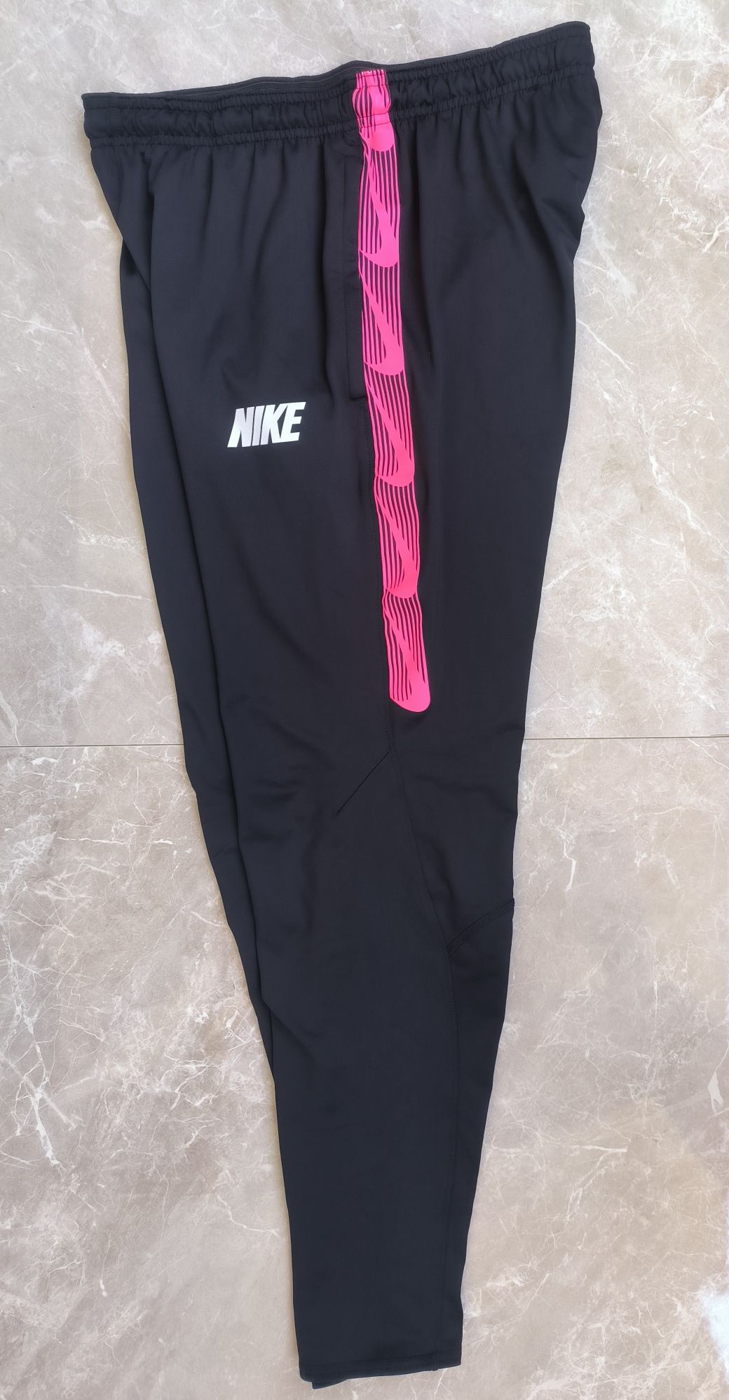 Nike Paris Saint-Germain PSG  долнище M размер