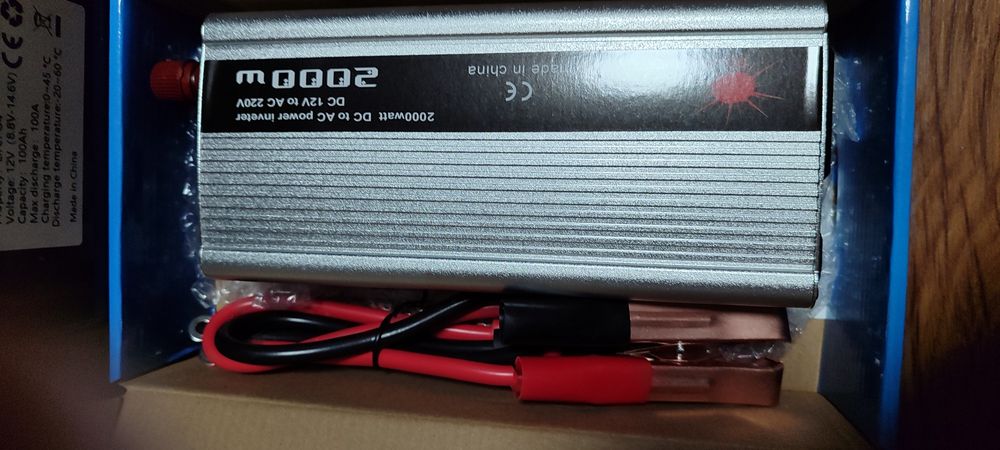 Акумулатор/батерия LiFePo4 Varicore 100ah + зарядно и инвертор 2000w