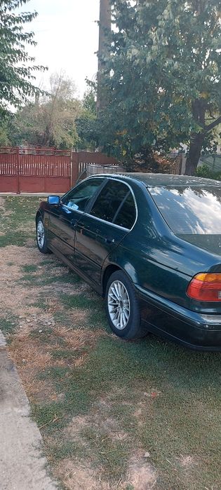 Vând  bmw  520 d