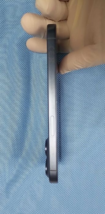 iPhone 15 Pro Black Titanium 256GB – Nou, Full Box – 4.200 lei