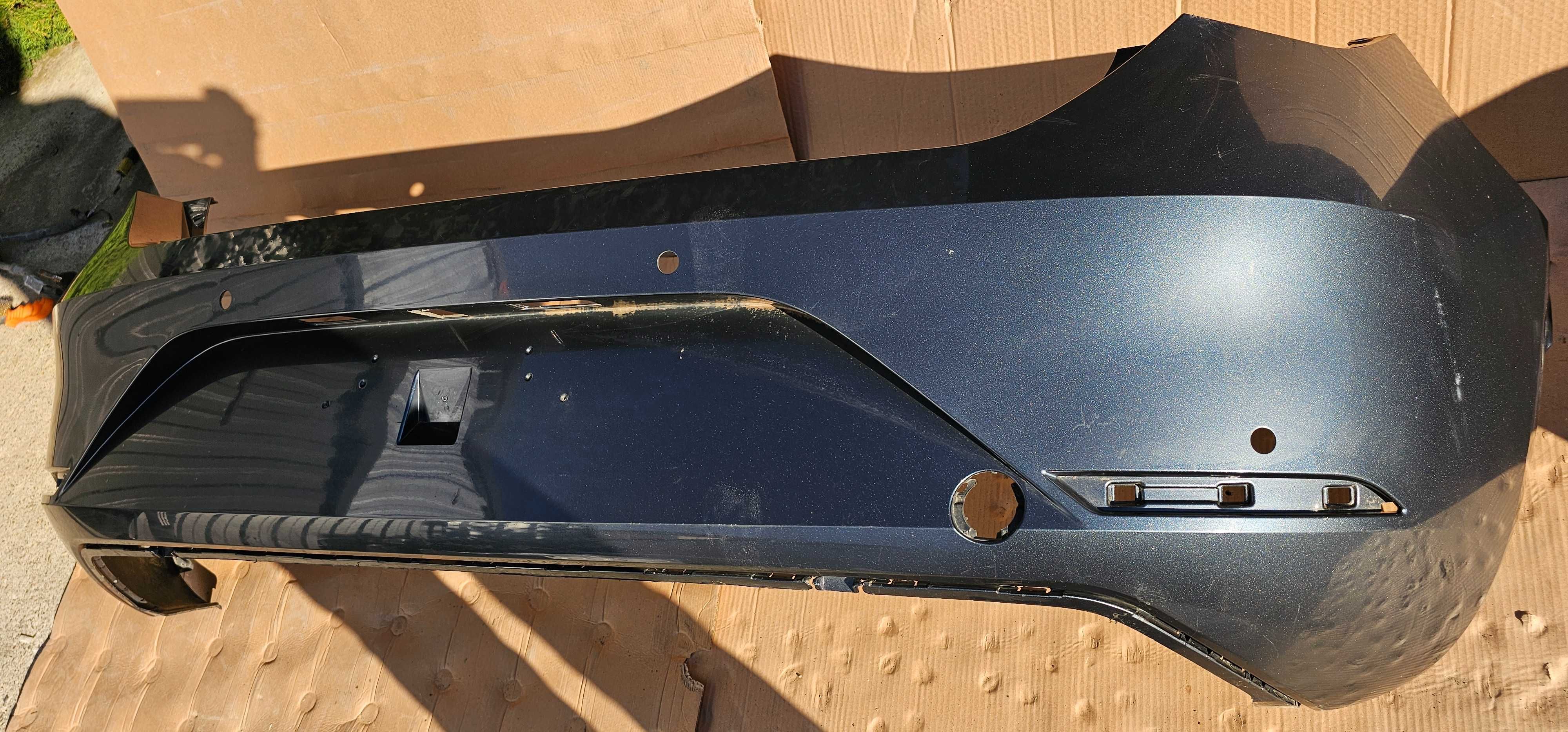 Bara spate Seat Leon Hatchback 2021 2022 / 2023 2024