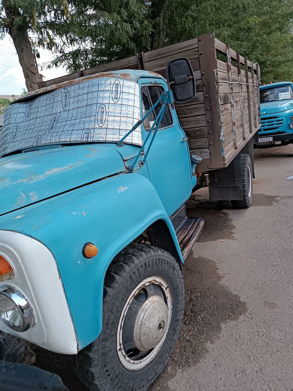 Gaz 5327 sotiladi
