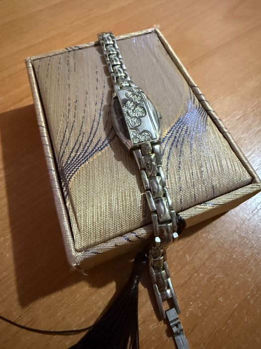 Часы винтажные 100 тысяч