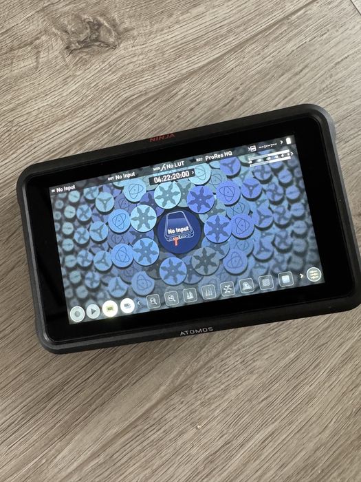 De vanzare monitor Atomos Ninja V