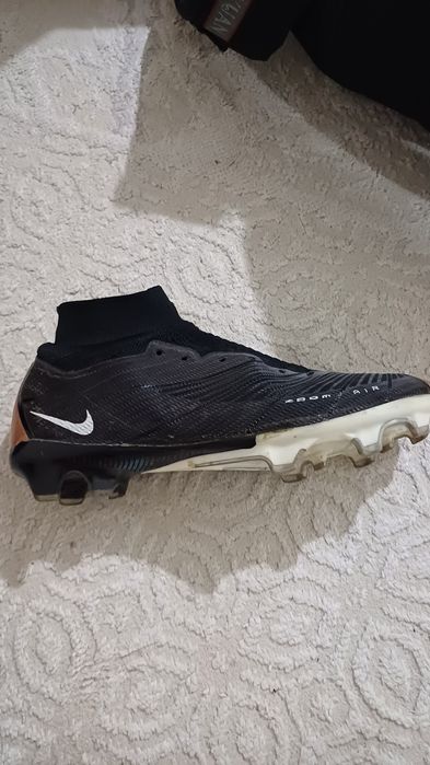 Обменяю бутсы айр зум