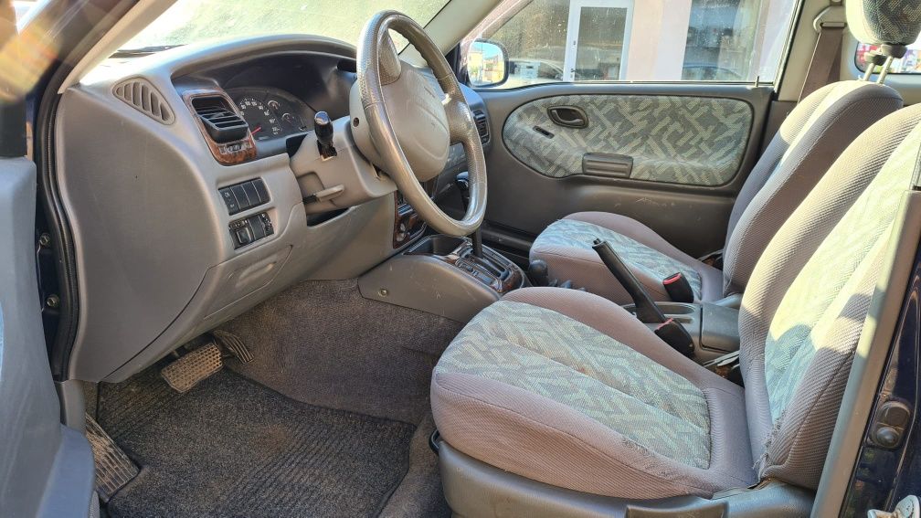 Suzuki Grand Vitara 2.0 128ps