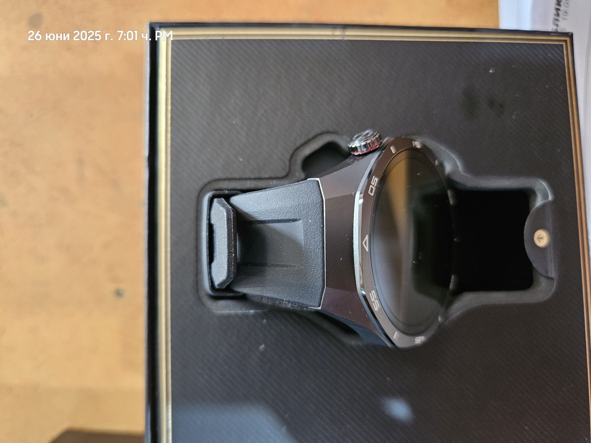 Чисто нов HUAWEI watch GT 5 PRO