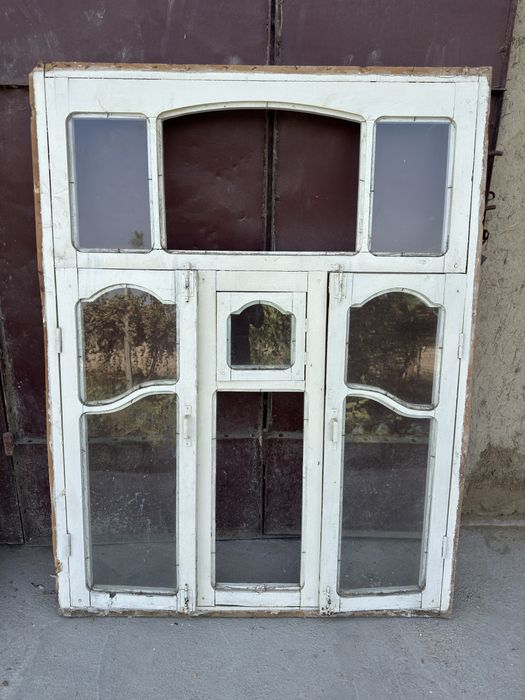 Eshiklar sotiladi B/u holati yaxshi 150mingdan 200 mingacha kelishamiz