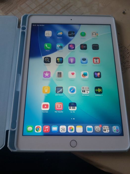 Ipad 8th gen aspect 10/10