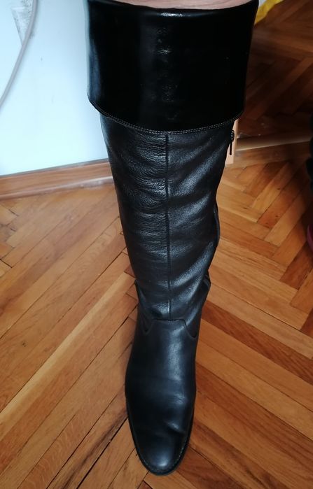 Cizme de damă din piele