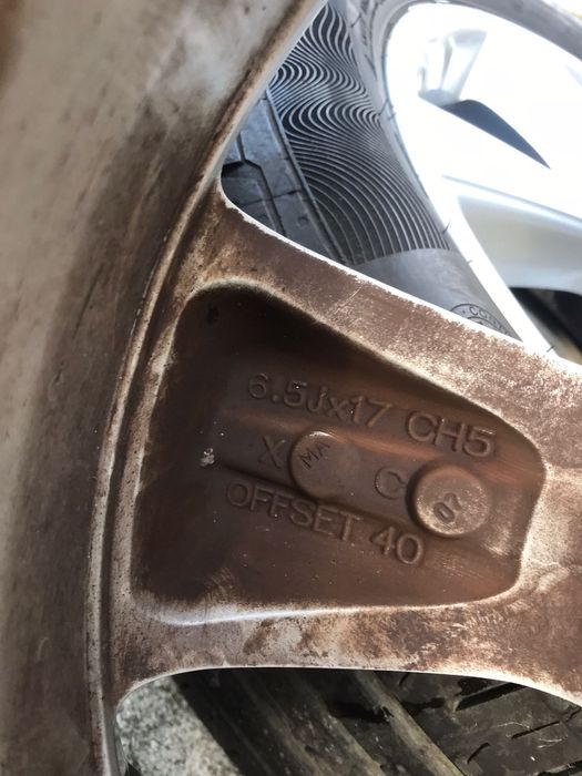 Jante originale Nissan R17 5x114.3 anvelope